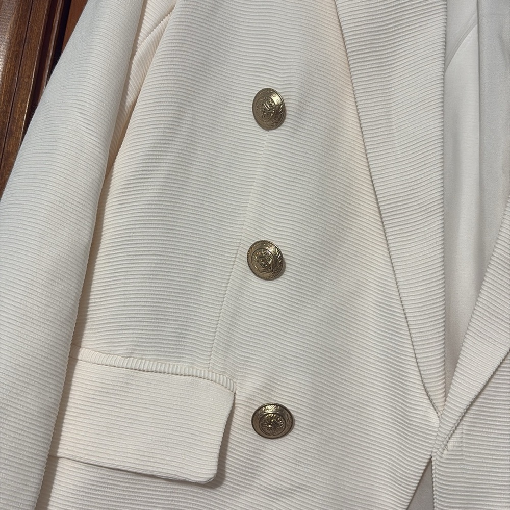 Rachel Zoe | Ivory Blazer with Gold Accents - Picture 2 of 7
